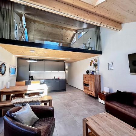 Apartmán Beim Brunnen Gsteigwiler Exteriér fotografie