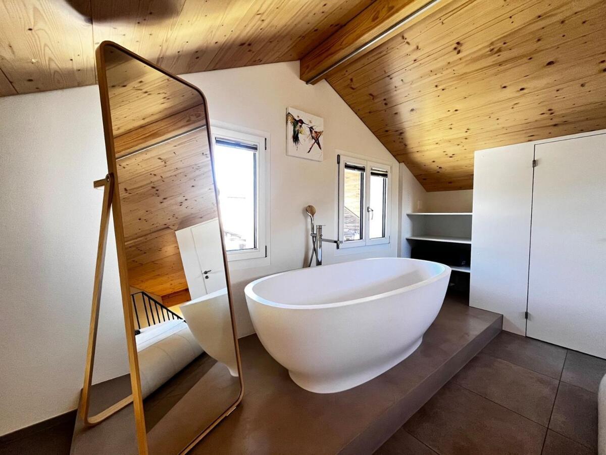 Apartmán Beim Brunnen Gsteigwiler Exteriér fotografie